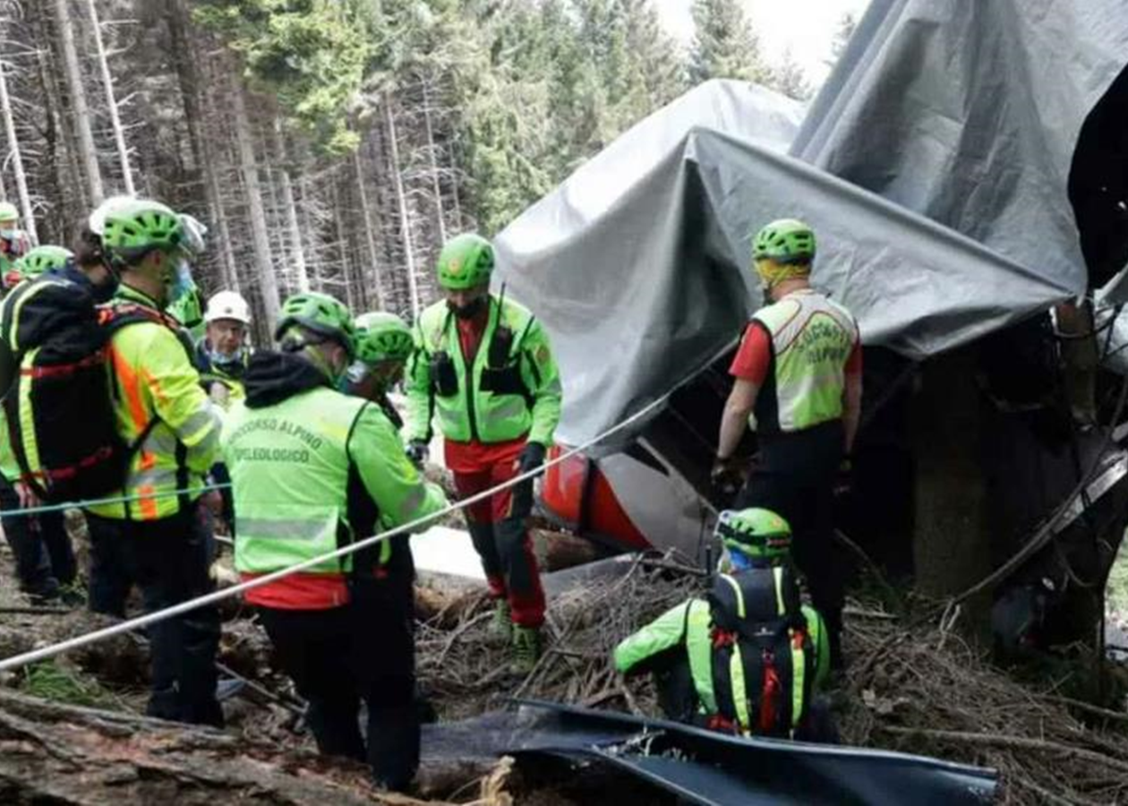 В Італії внаслідок аварії на канатній дорозі загинули четверо людей