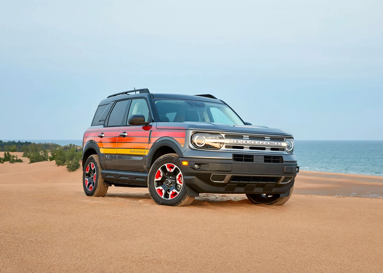 Ford відкликає понад 694 тисячі кросоверів через ризик займання пального