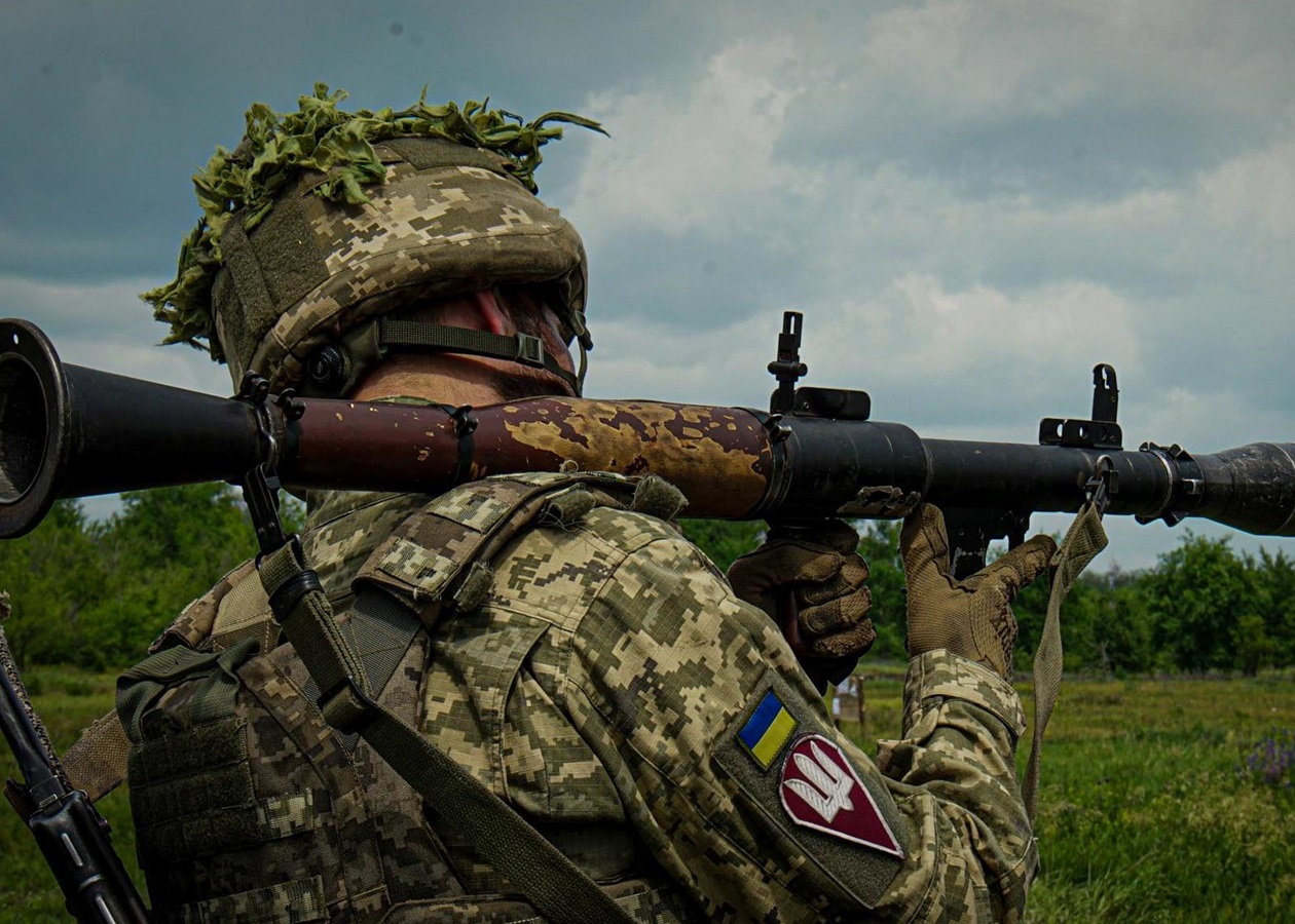 Росіяни атакують на 12 напрямках - Генштаб