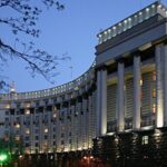 Стало відомо, в яких центральних держорганах платять найвищі зарплати