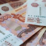 РФ уперше витратила на війну половину зібраних податків - ЗМІ
