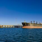Індійські НПЗ запросили більші знижки на російську нафту - ЗМІ