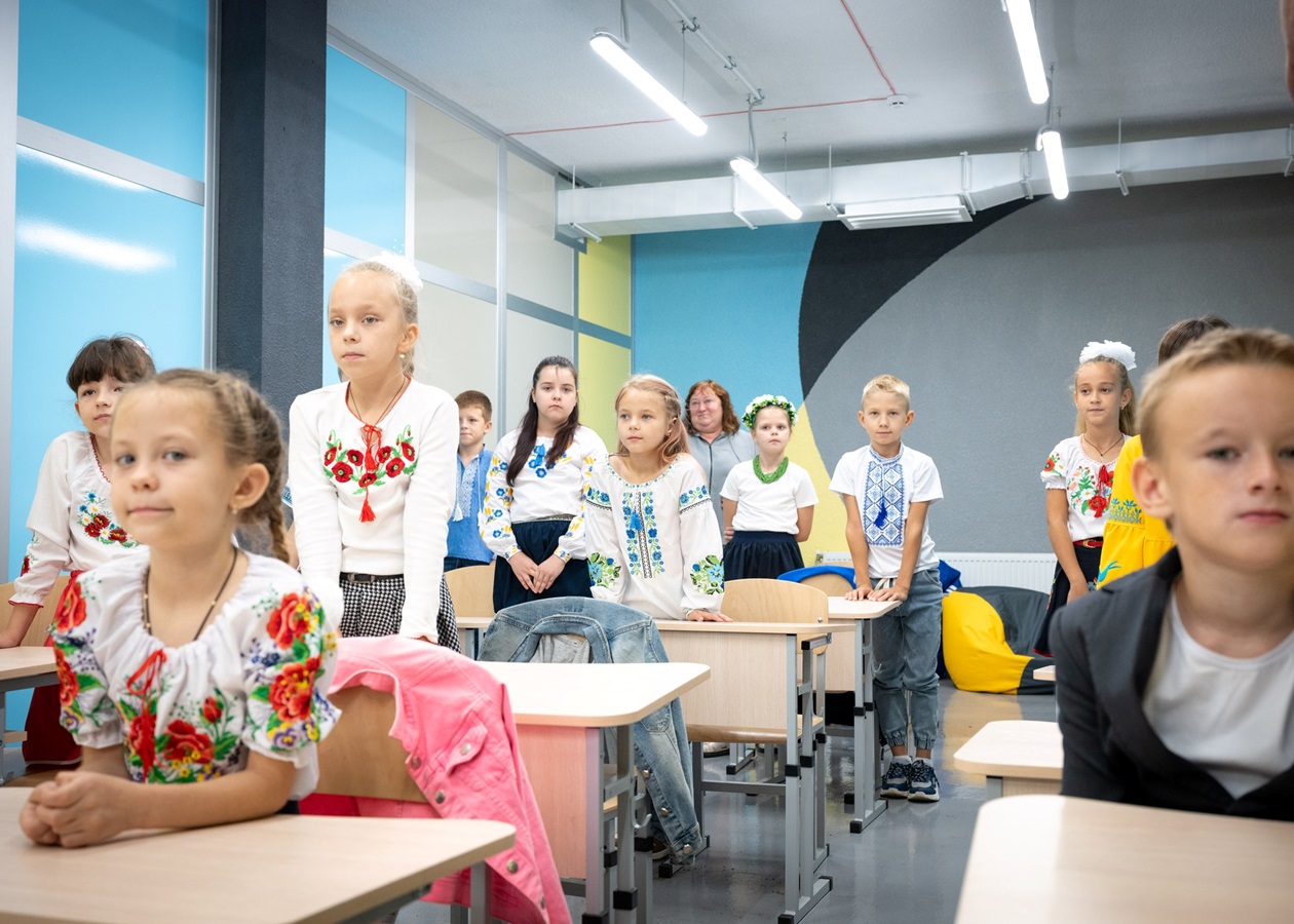 За кордоном верифікували перші суботні та недільні українські школи