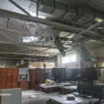 У Харкові росіяни вдарили по торговельному центру: є поранені
