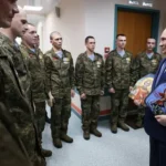 Путін з іконами провідав фейкових військових у шпиталі (фото, відео)