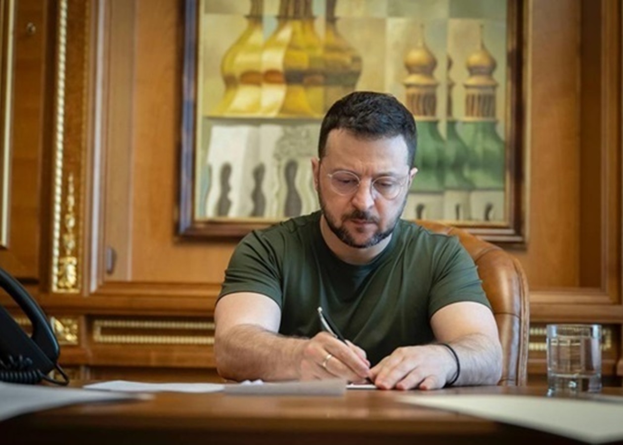 Зеленський ввів санкції проти пропагандистів і ВПК Росії