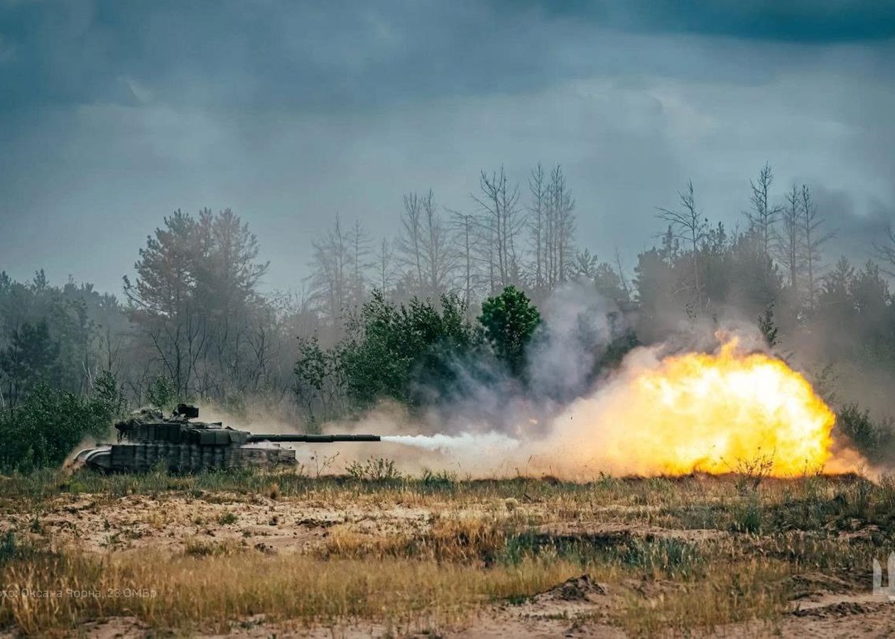 Росіяни атакують на 11 напрямках - Генштаб