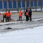 В Дніпрі на дорогах 300 тонн олії через атаку РФ