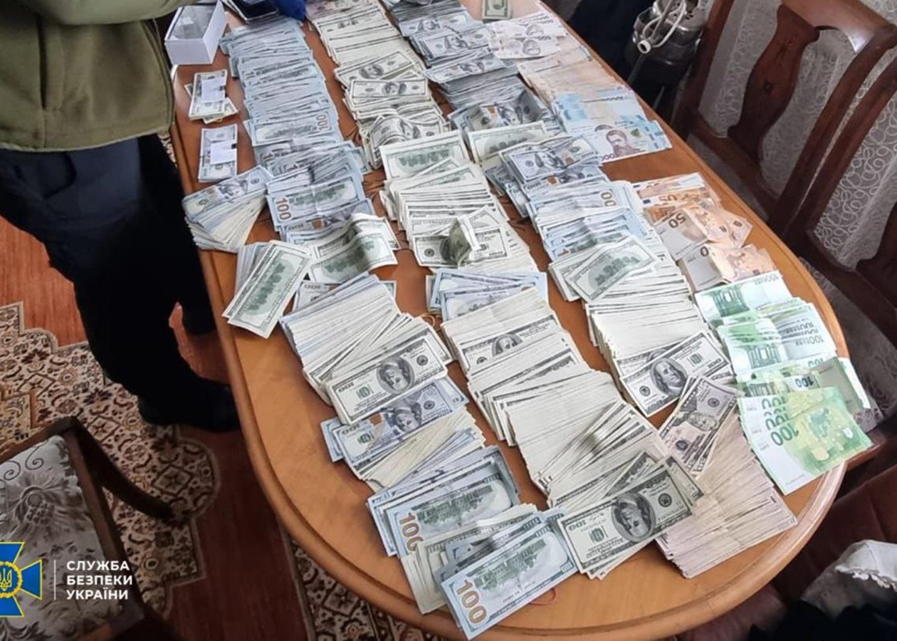 У голови районної ВЛК вилучили понад $300 тисяч