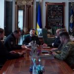Зеленський зустрівся з переговорною командою