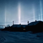 У небі над Тернопільщиною зафіксували "світлові стовпи"