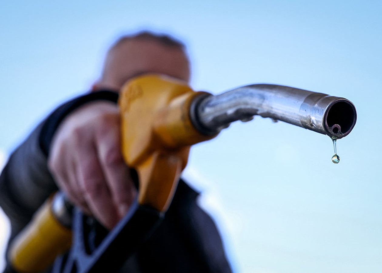 СюжетНафта стрімко дорожчає: як це вплине на Україну