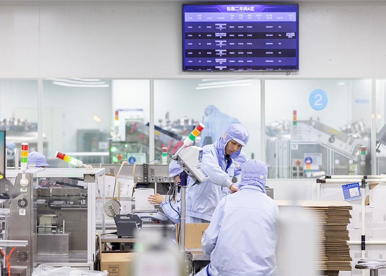 Китай з 2022 року прискорив захоплення російського ринку - ЗМІ