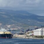 Україна домовляється з Грецією про постачання дизеля та газу