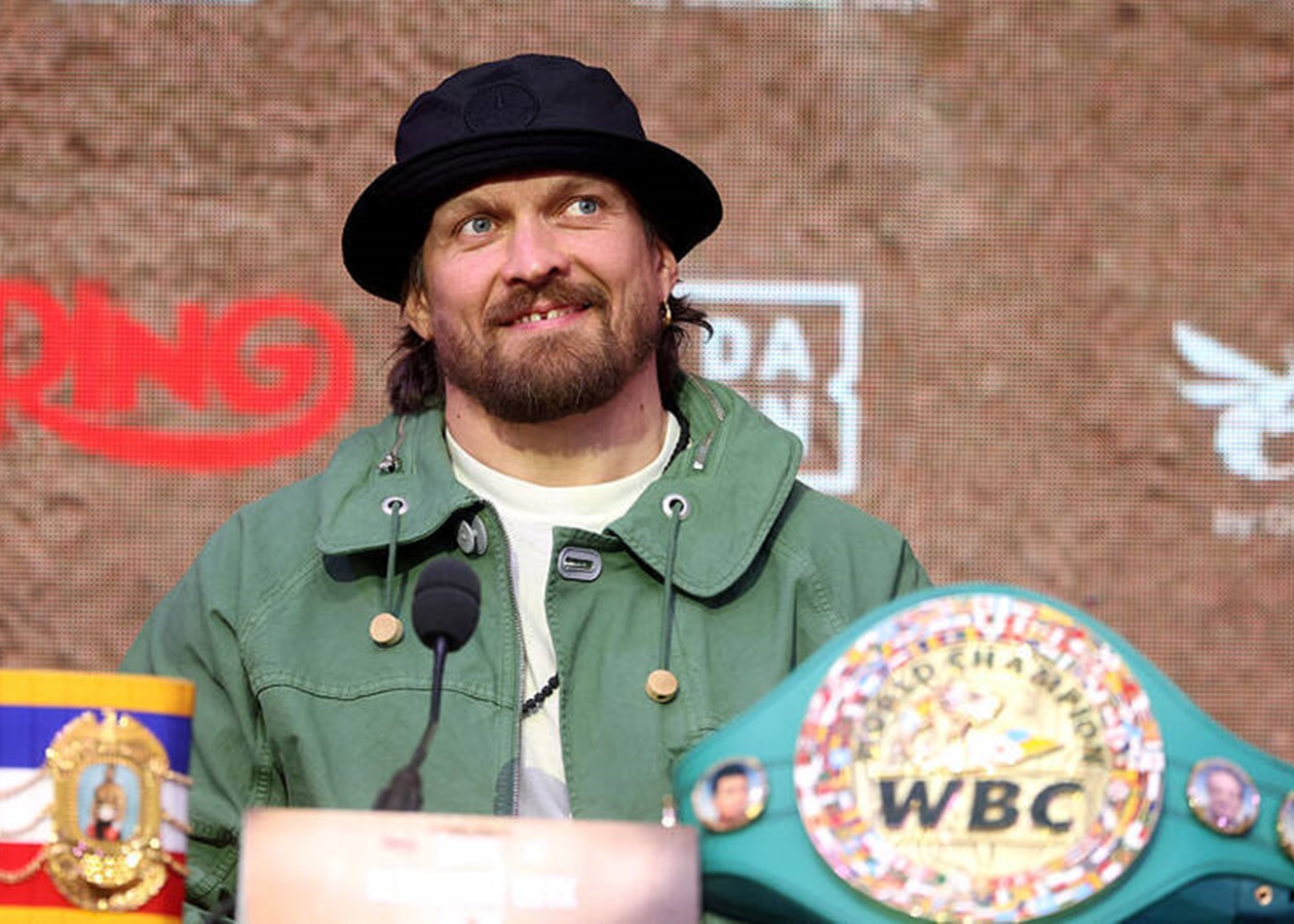 Усик погодився на бій із Ф’юрі: Прошу мільярд